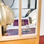 The Purple - Duplex - Center * מולהאוס