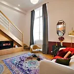 דירה The Purple - Duplex - Center מולהאוס