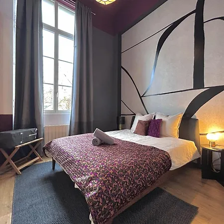 The Purple - Duplex - Center