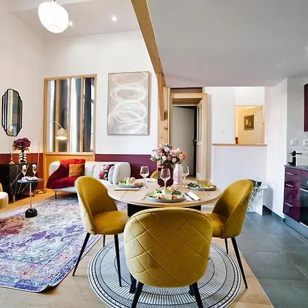 The Purple - Duplex - Center Daire